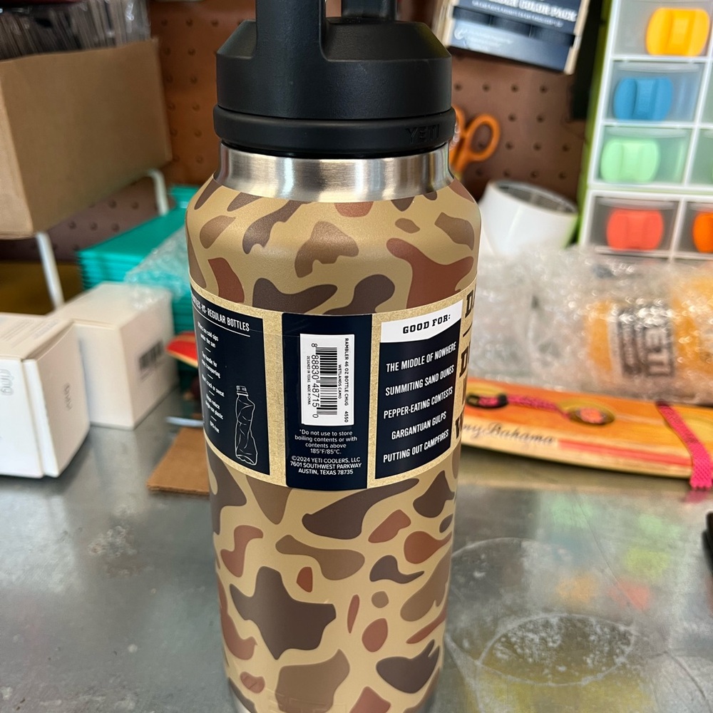YETI Rambler 46 oz Bottle in Wetlands Camo - Picture 2 of 2